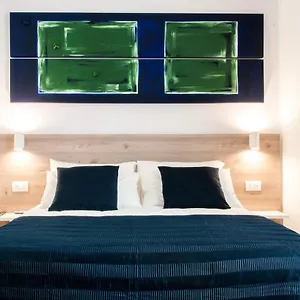 demi-rooms.hotels-amalfi.com/